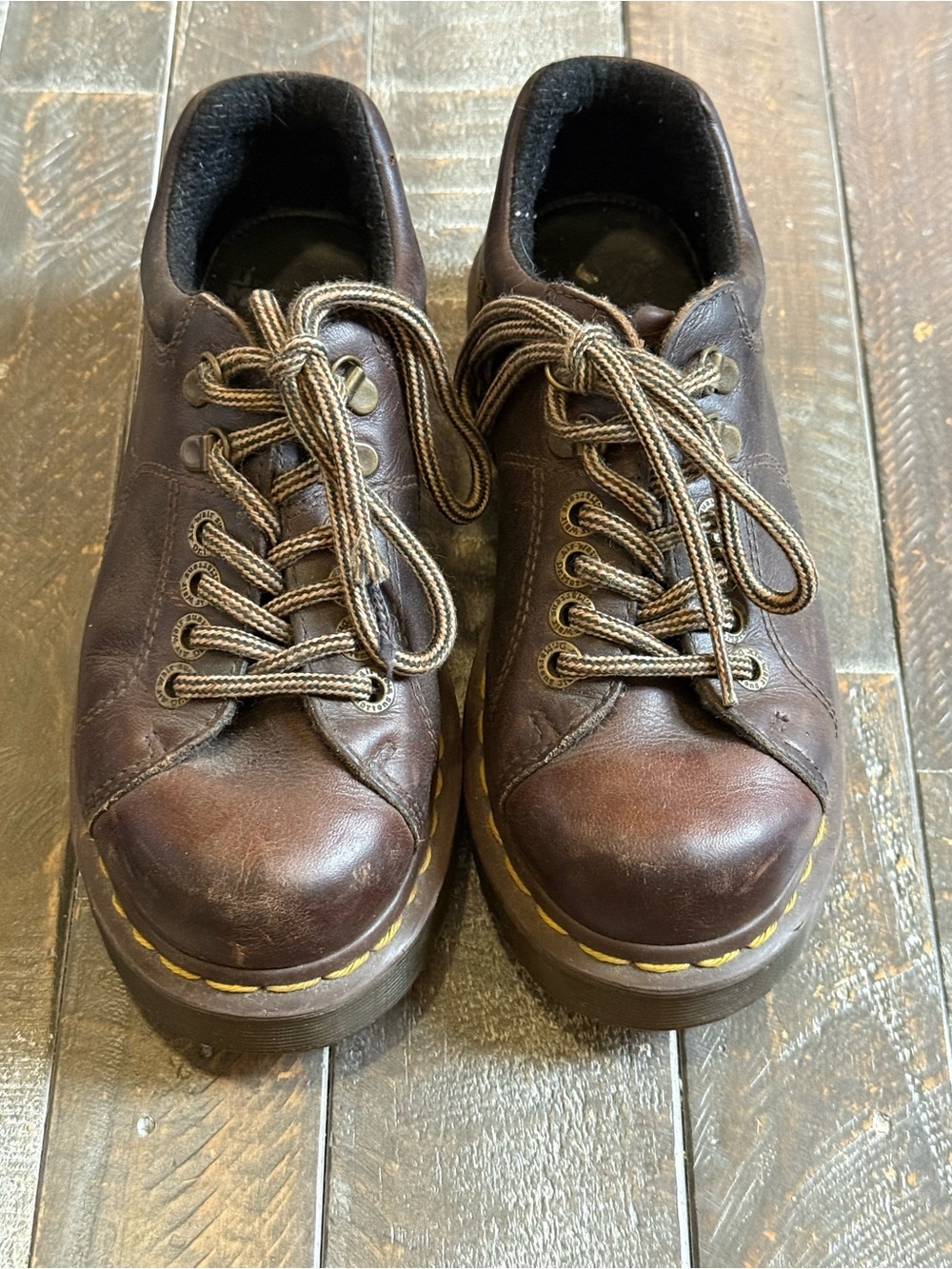 Womens Dr. Martens Leather Lace-Up Casual Shoes